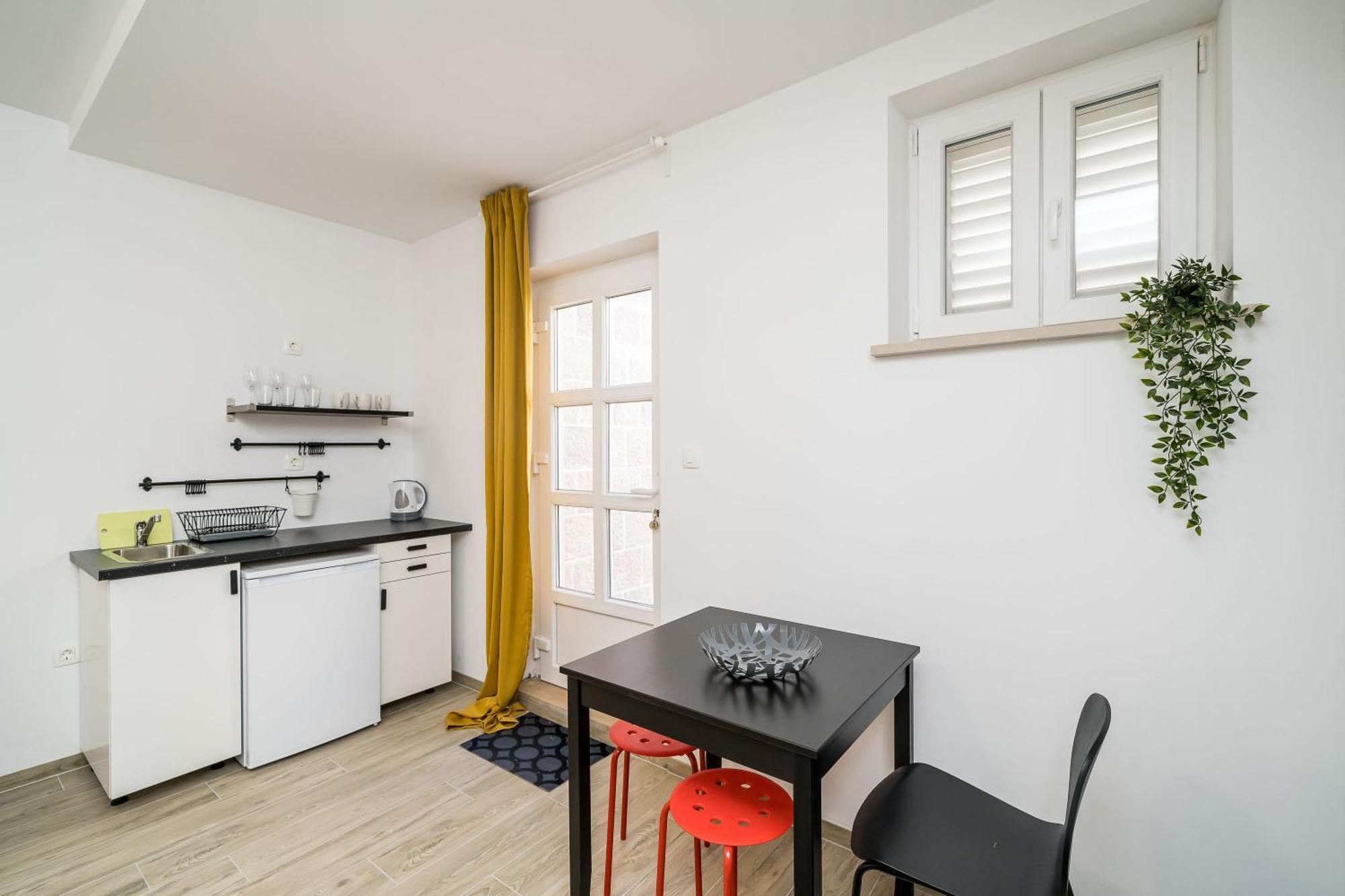 Residence & Pool Villa Schwarz Suites ツァヴタット 部屋 写真